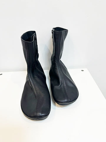 ACNE STUDIOS