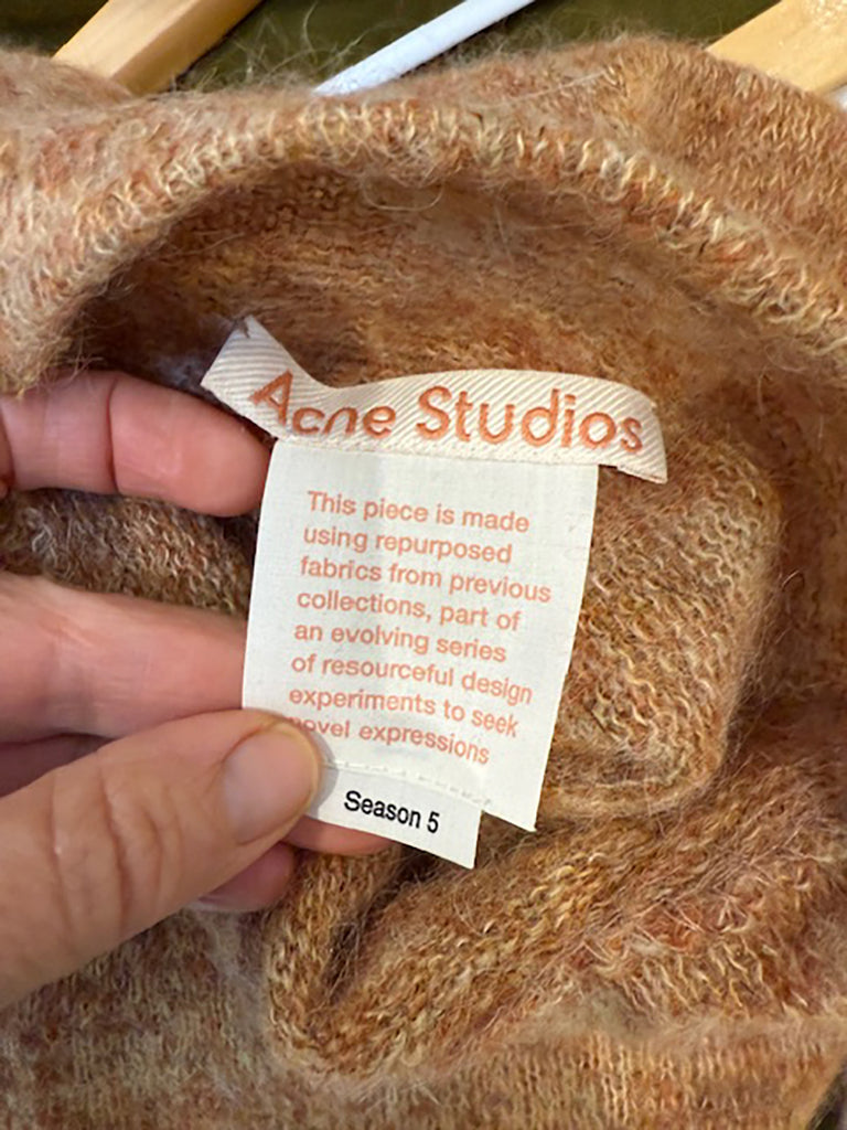 ACNE STUDIOS