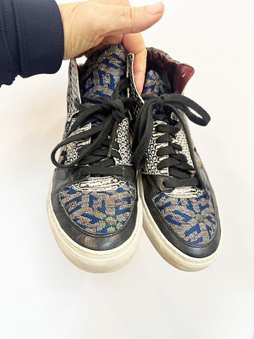 DRIES VAN NOTEN