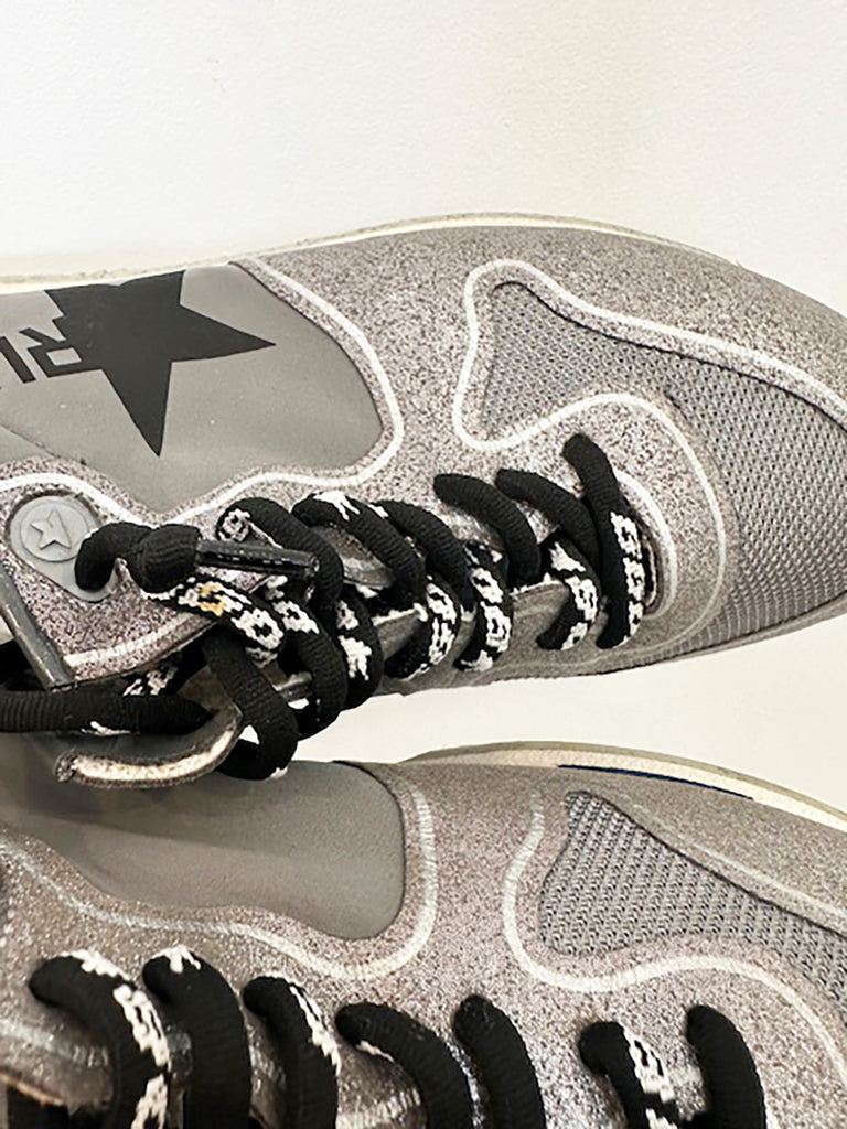 GOLDEN GOOSE