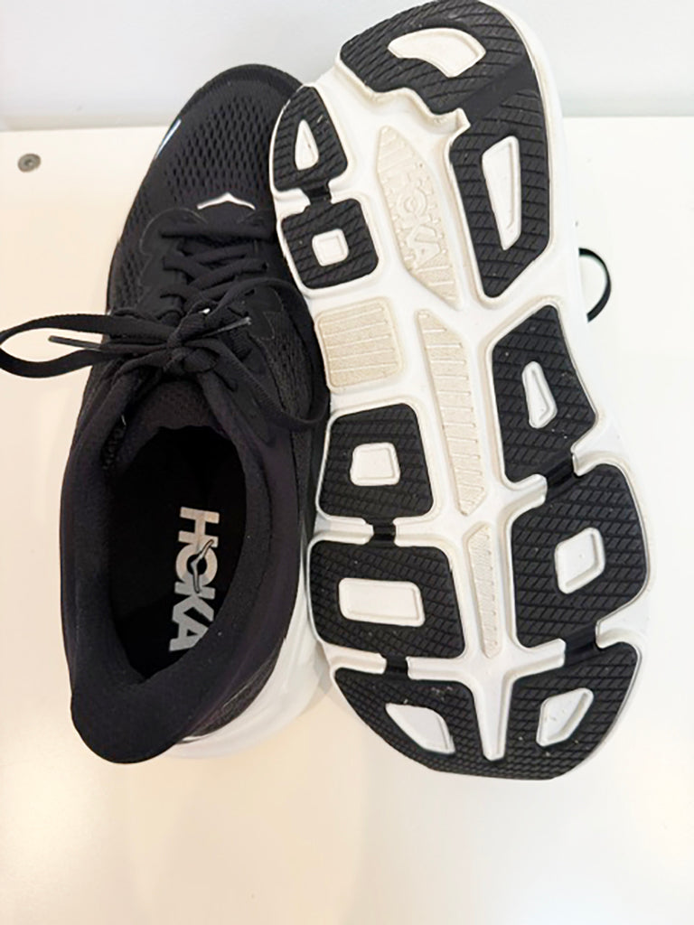 HOKA