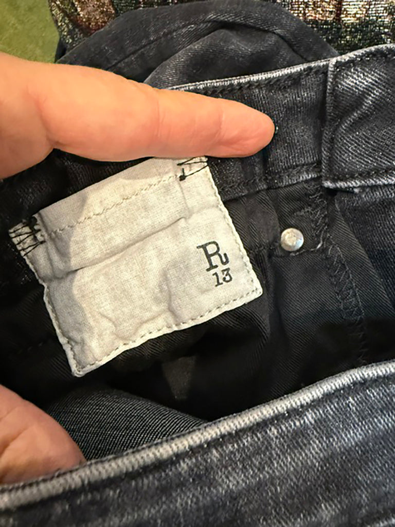 R13