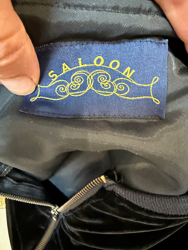 SALOON
