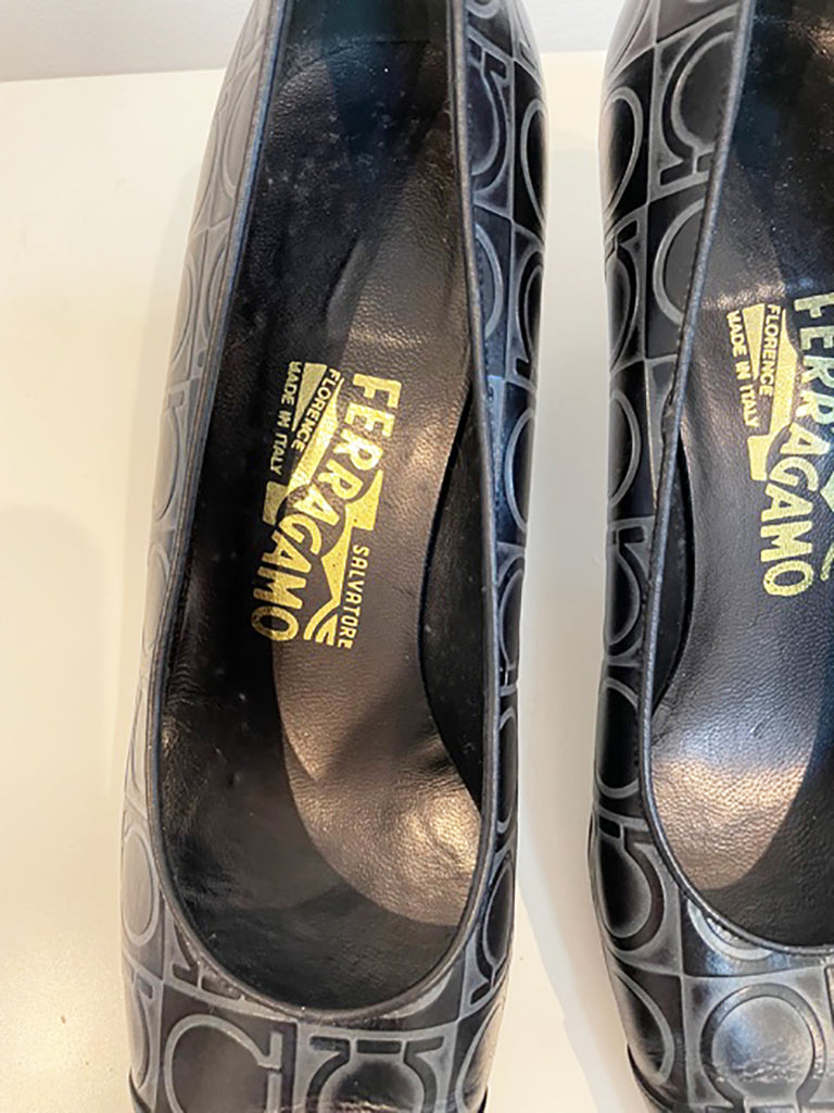 SALVATORE FERRAGAMO VINTAGE